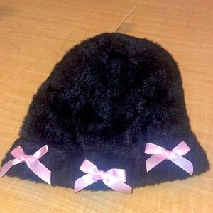 NEW black beanie w pink bows